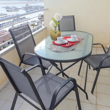 2 Bedroom Stunning In Apartamento
