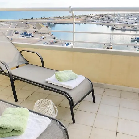 Apartamento 2 Bedroom Stunning In *